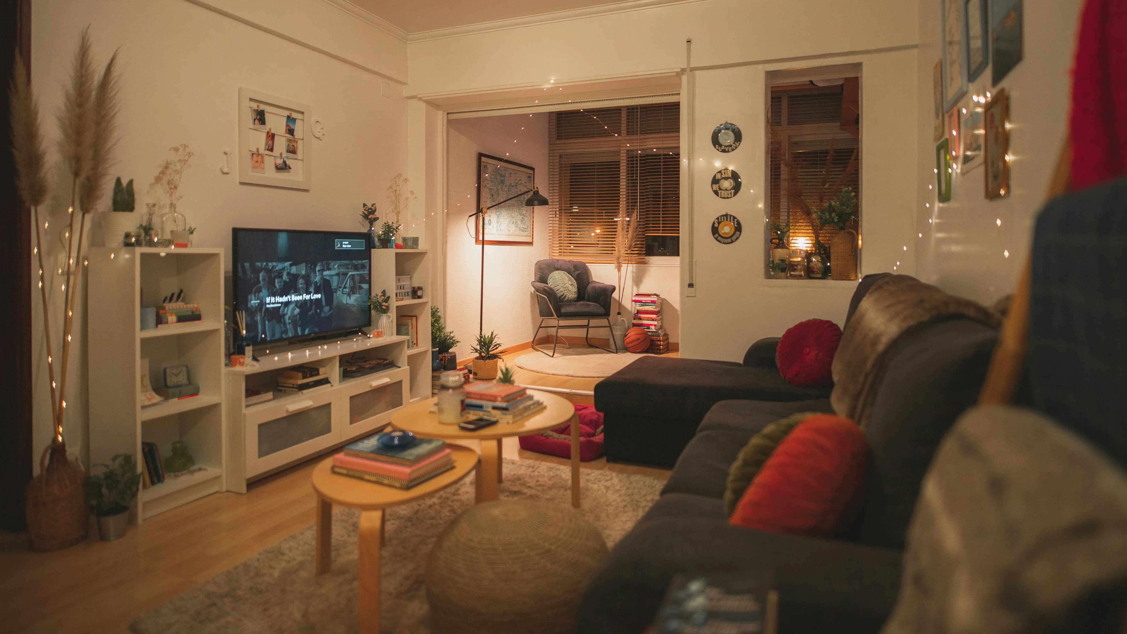 A cozy movie night date at home